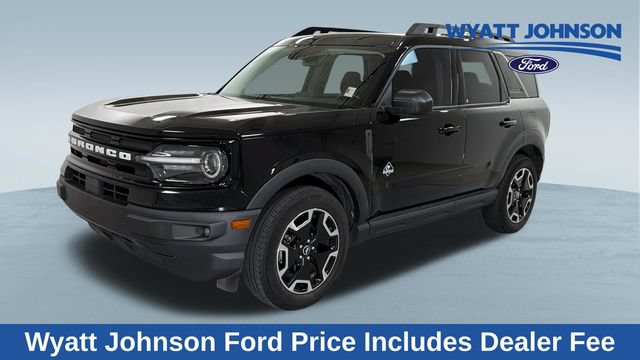Used 2023 Ford Bronco Sport Outer Banks w/ Tech Package AWD/4WD image 1