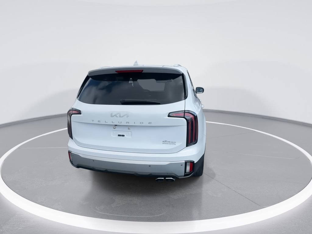 Used 2024 Kia Telluride EX w/ EX Captain's Chair Package FWD image 7