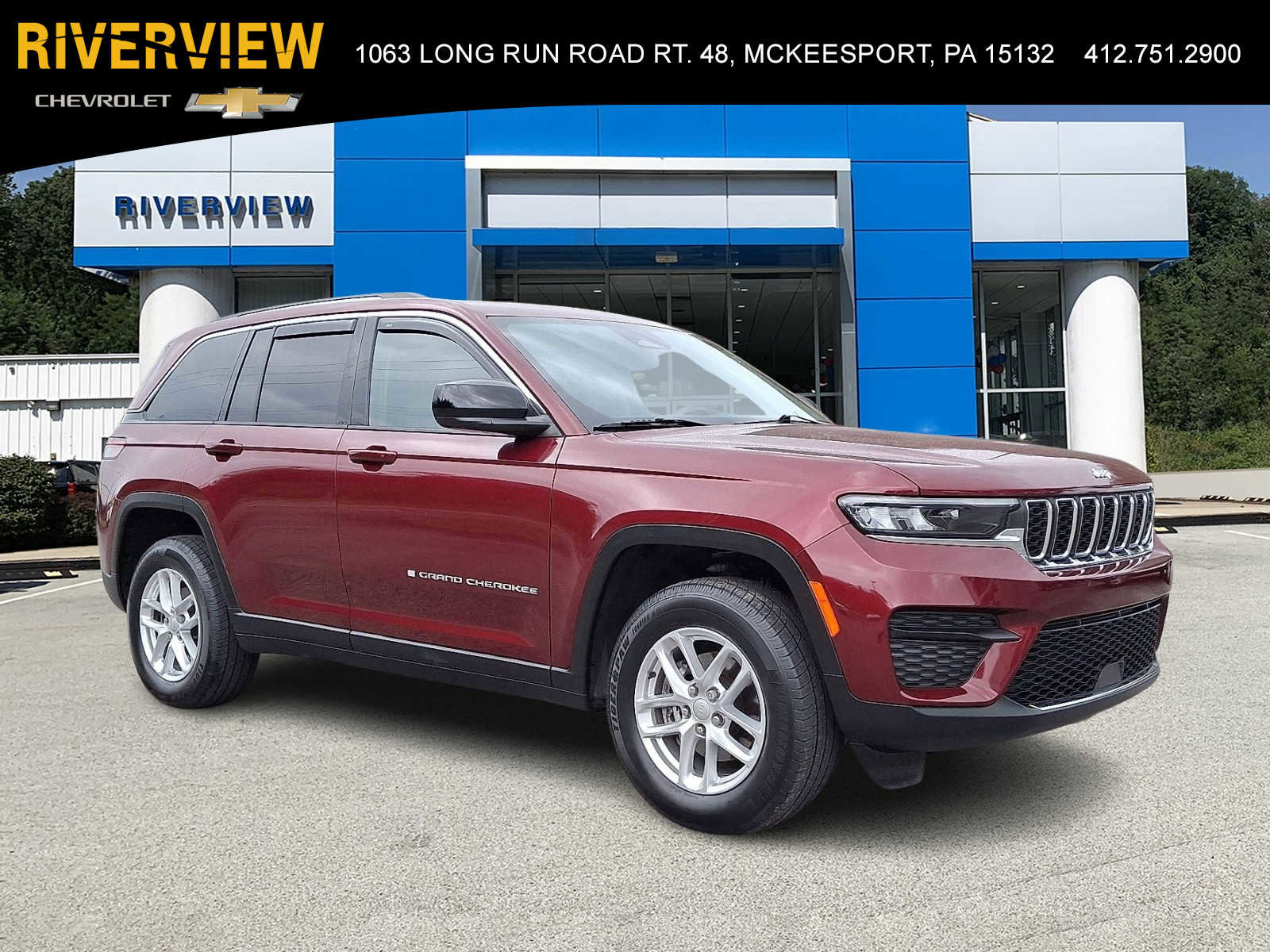 Used 2023 Jeep Grand Cherokee Laredo w/ Luxury Tech Group I image 1