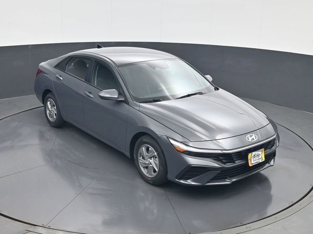New 2026 Hyundai Elantra SE FWD image 15