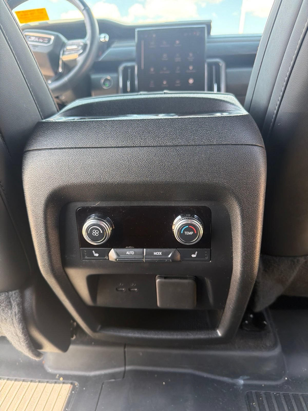 Used 2025 GMC Acadia AT4 w/ Super Cruise Package AWD/4WD image 23