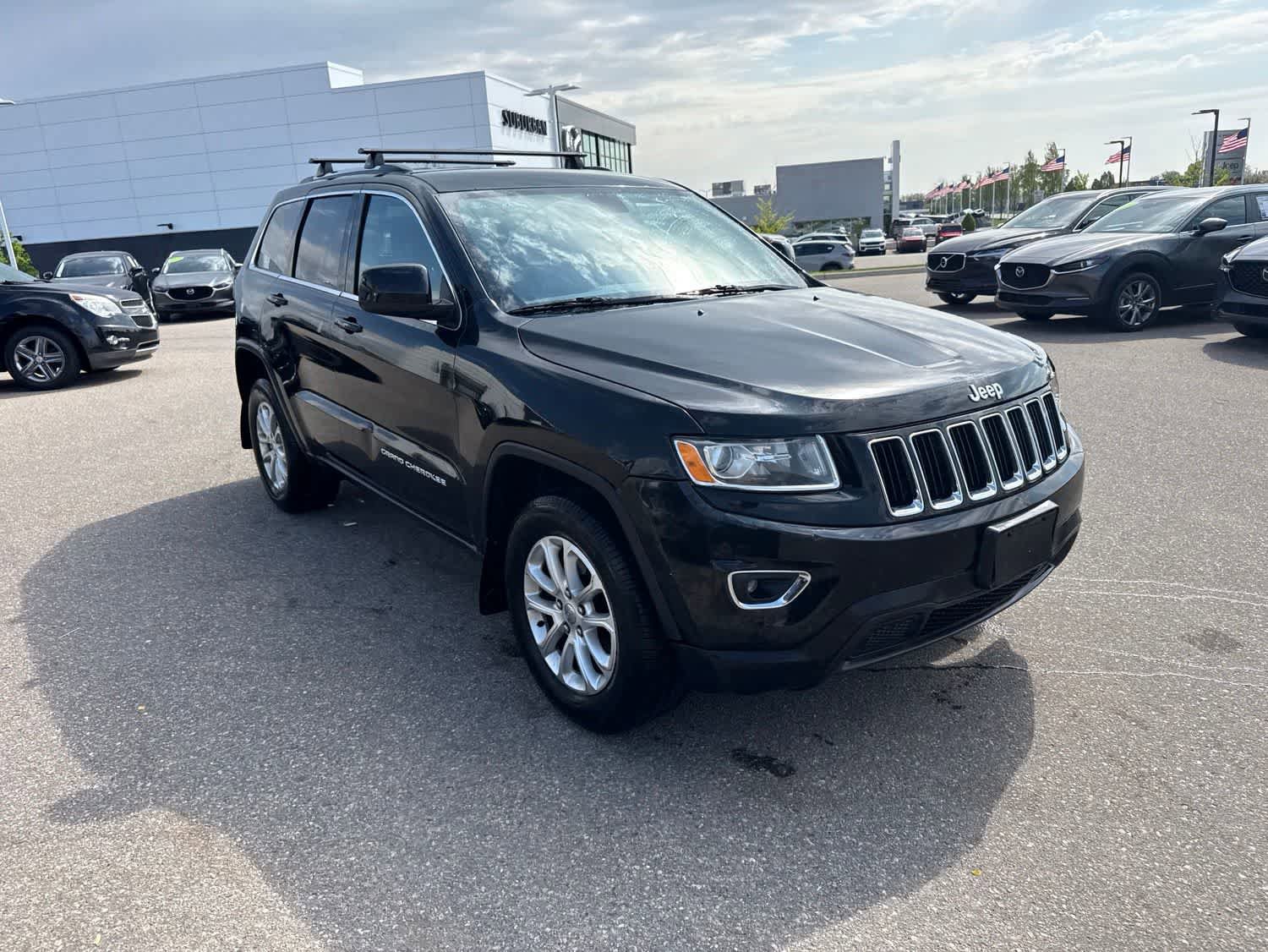 Used 2015 Jeep Grand Cherokee Laredo w/ Quick Order Package 23E AWD/4WD image 3