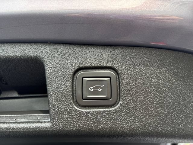 Used 2024 Chevrolet Blazer EV LT AWD/4WD image 17
