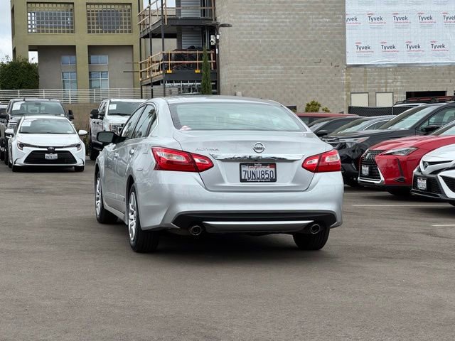 Used 2016 Nissan Altima 2.5 S w/ Power Driver Seat Package FWD image 32