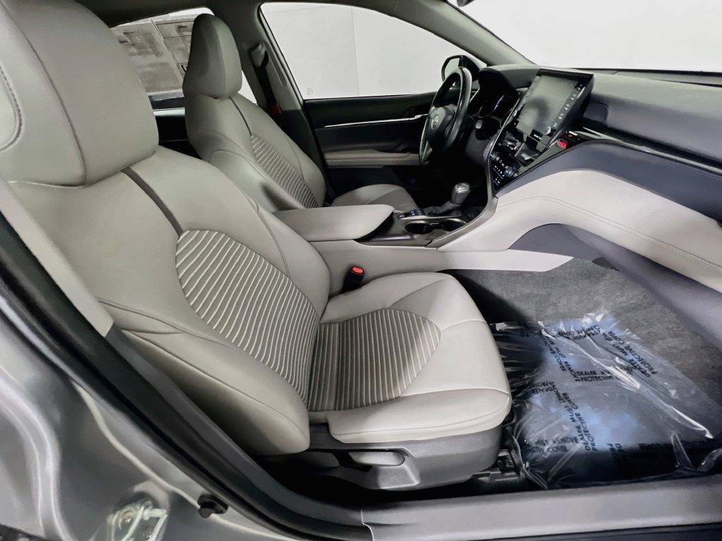 Used 2022 Toyota Camry SE w/ Audio Upgrade Package FWD image 28