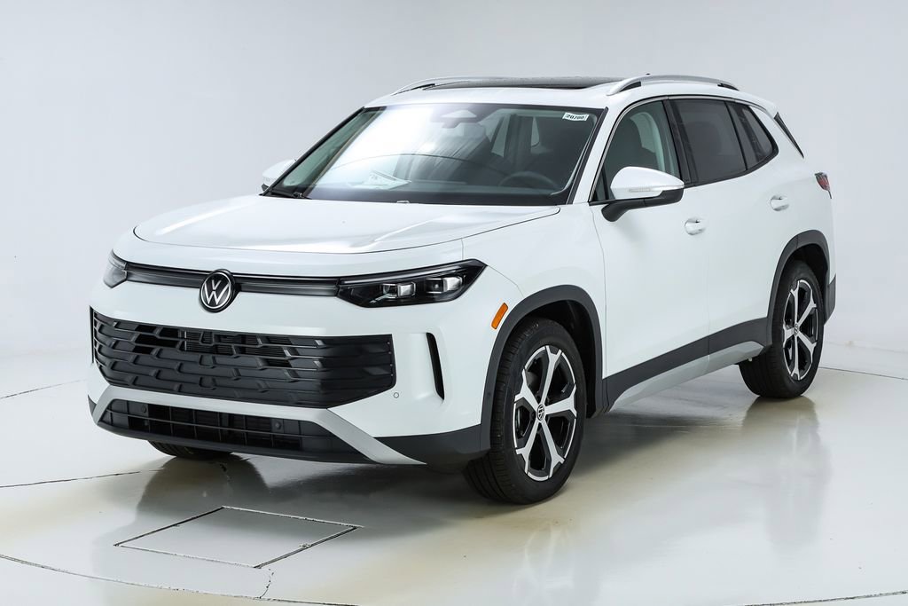 New 2025 Volkswagen Tiguan SE