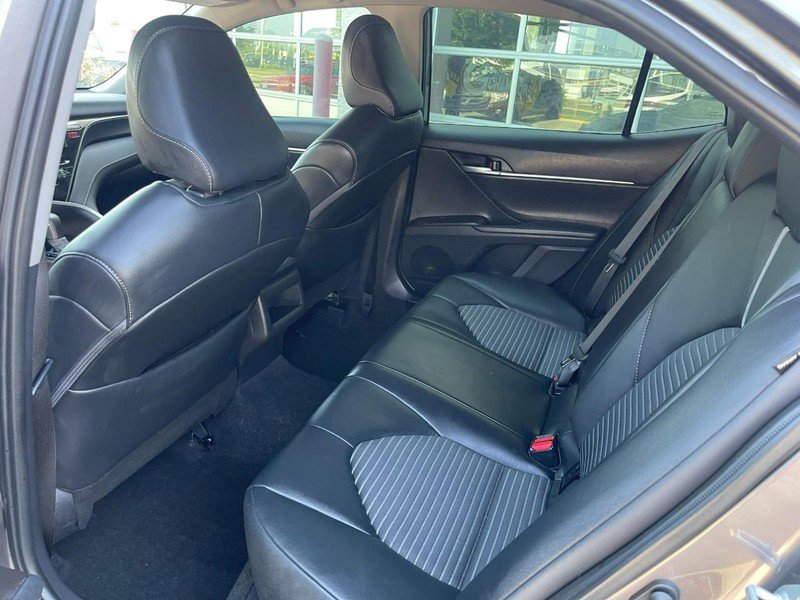 Used 2024 Toyota Camry SE image 14