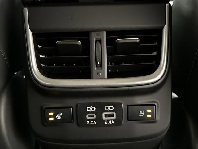 Certified 2025 Subaru Legacy Limited image 20
