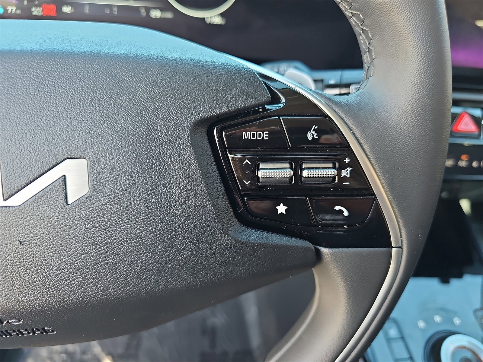 Used 2025 Kia Niro Wind image 18