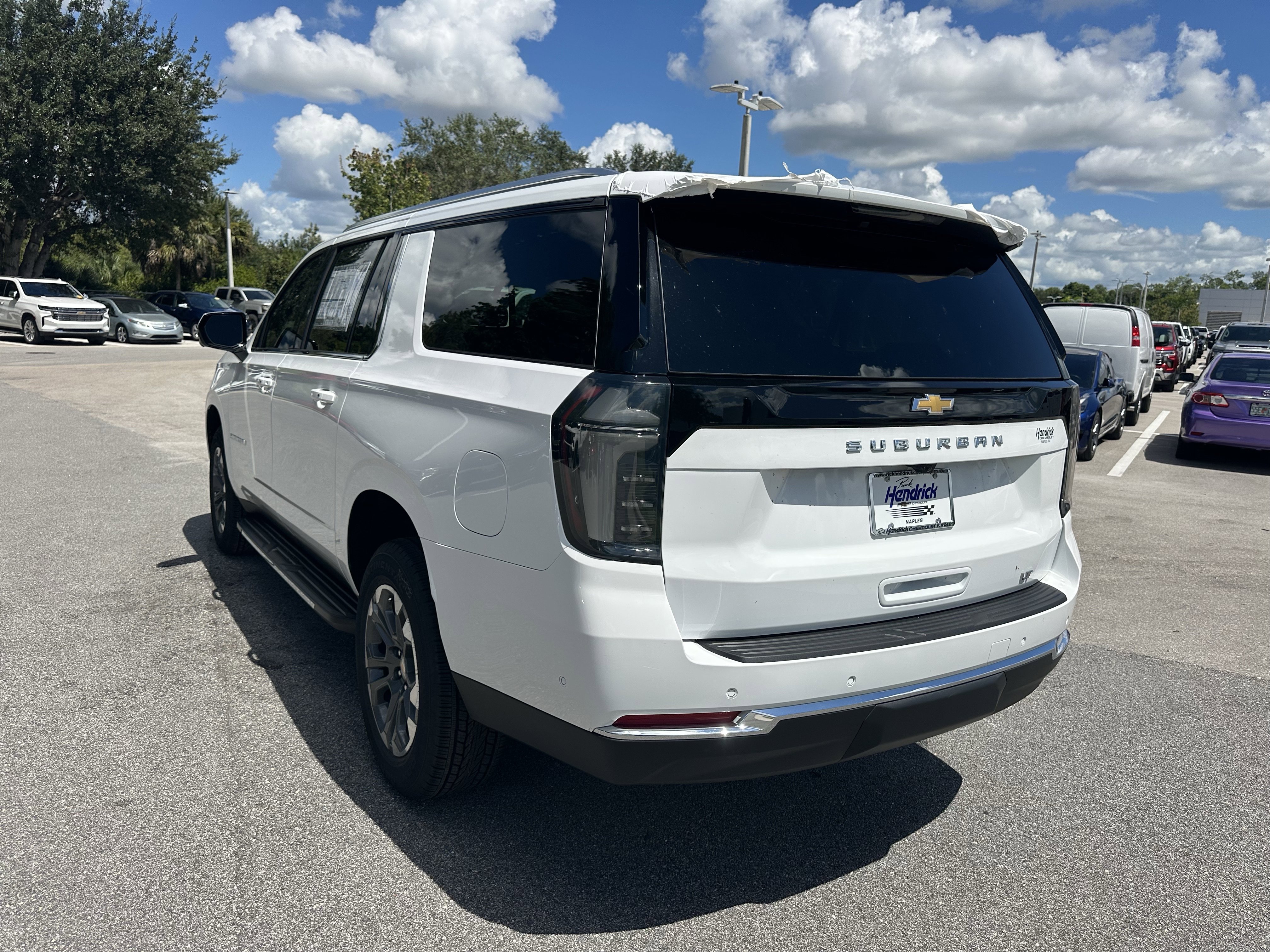New 2026 Chevrolet Suburban LT w/ Comfort Package image 8