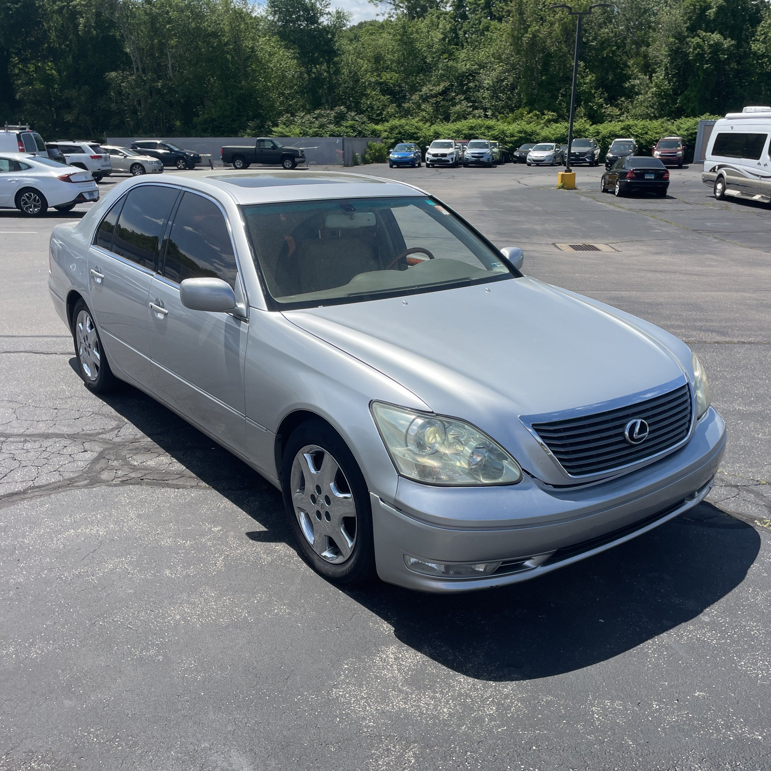 Used 2004 Lexus LS 430 RWD image 5