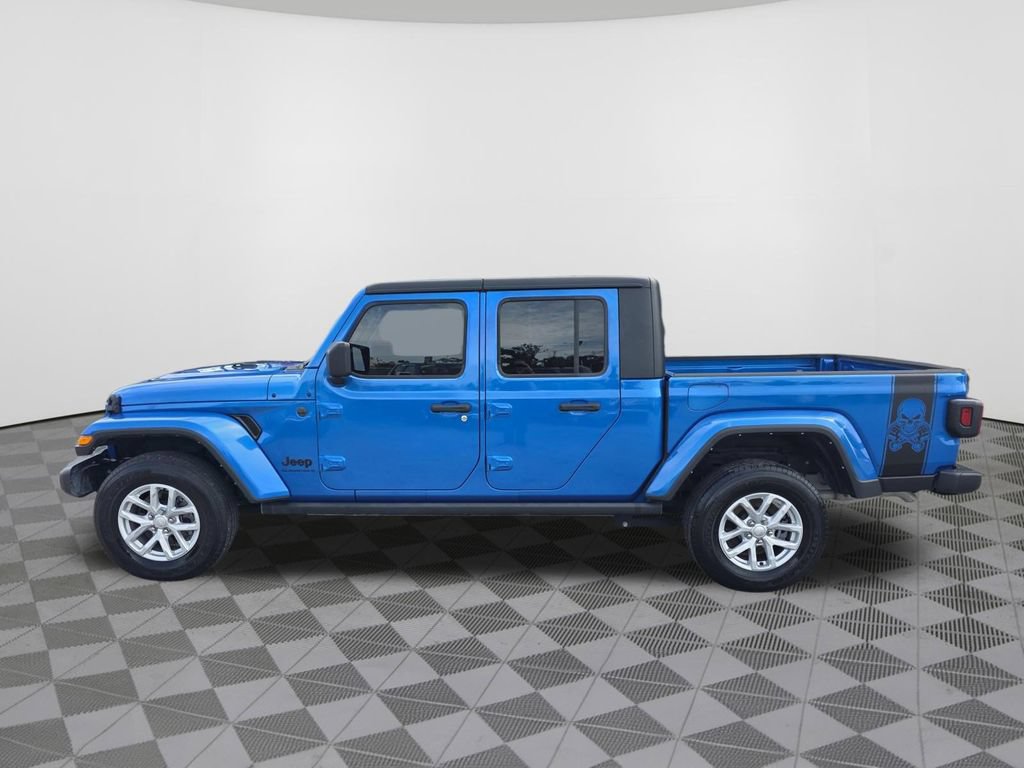 Used 2023 Jeep Gladiator Sport AWD/4WD image 12