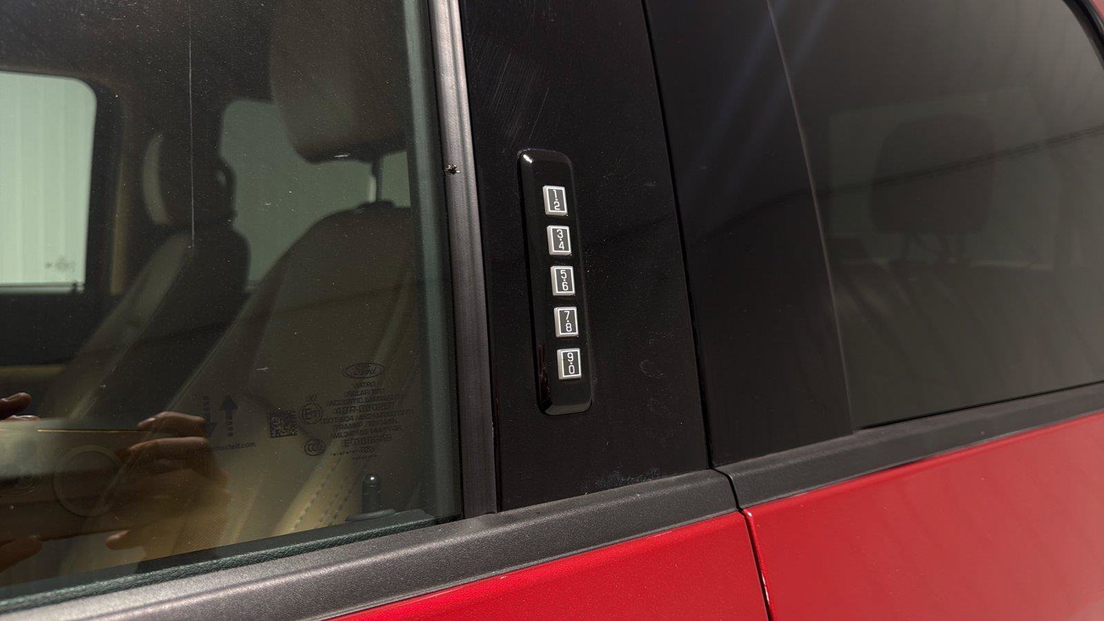 Used 2022 Ford F250 Lariat AWD/4WD image 34