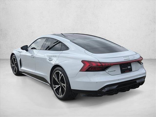 Used 2022 Audi e-tron GT Premium Plus image 7