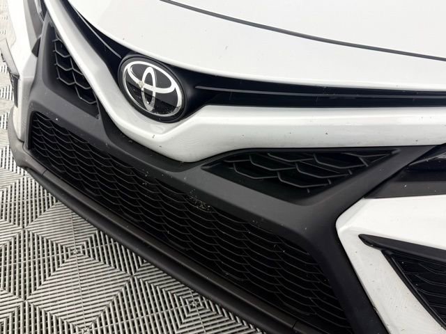 Used 2024 Toyota Camry SE w/ Convenience Package FWD image 32