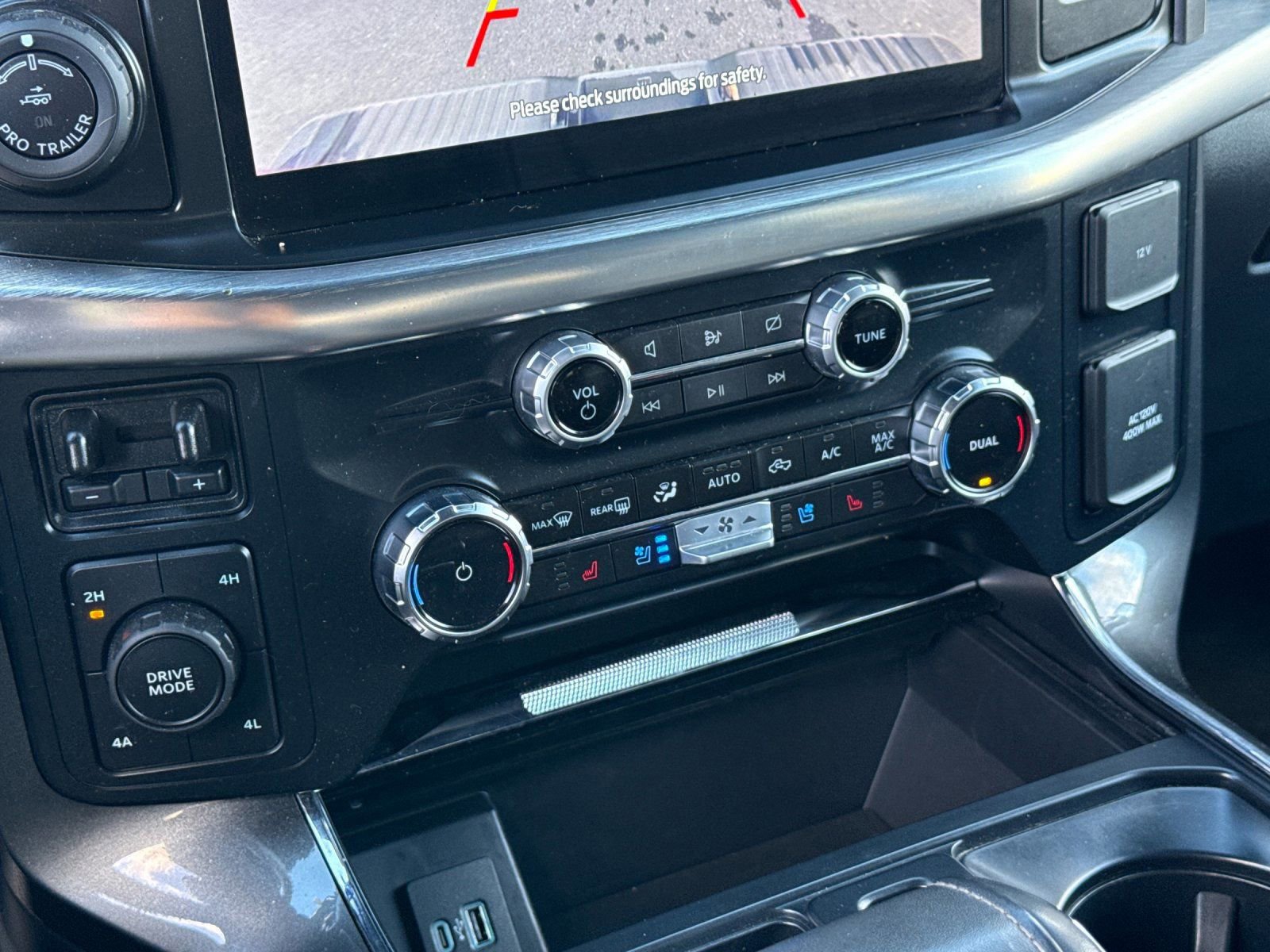 Used 2023 Ford F150 Lariat image 22