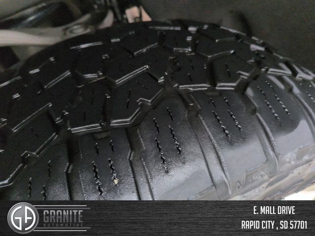 Used 2021 Chevrolet Silverado 1500 High Country w/ Technology Package AWD/4WD image 28