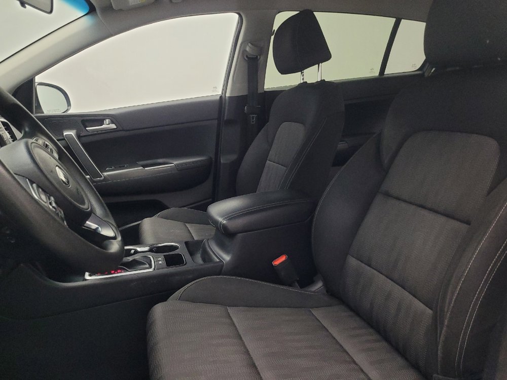 Used 2019 Kia Sportage LX image 17