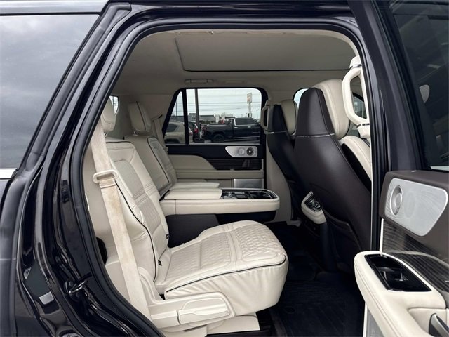 Used 2021 Lincoln Navigator Black Label w/ Cargo Convenience Package image 16