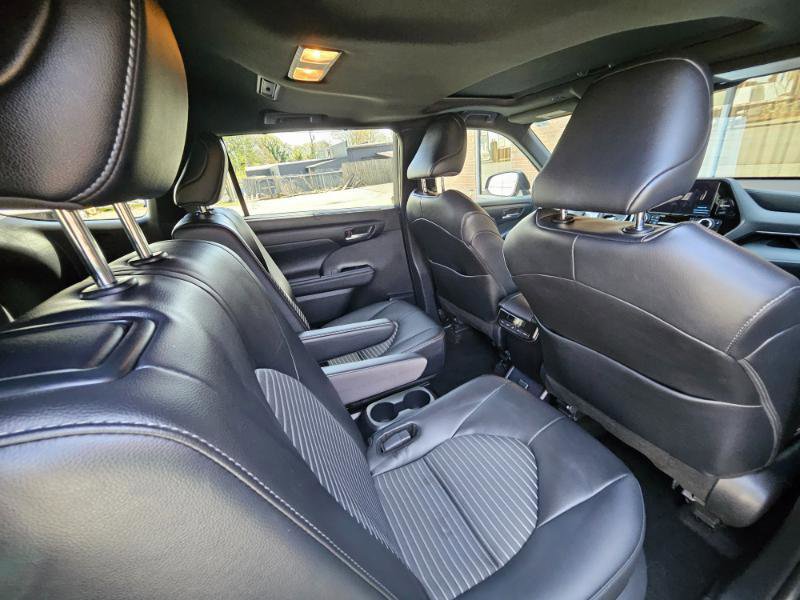 Used 2024 Toyota Highlander XSE FWD image 78