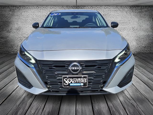 Used 2024 Nissan Altima 2.5 SV image 8