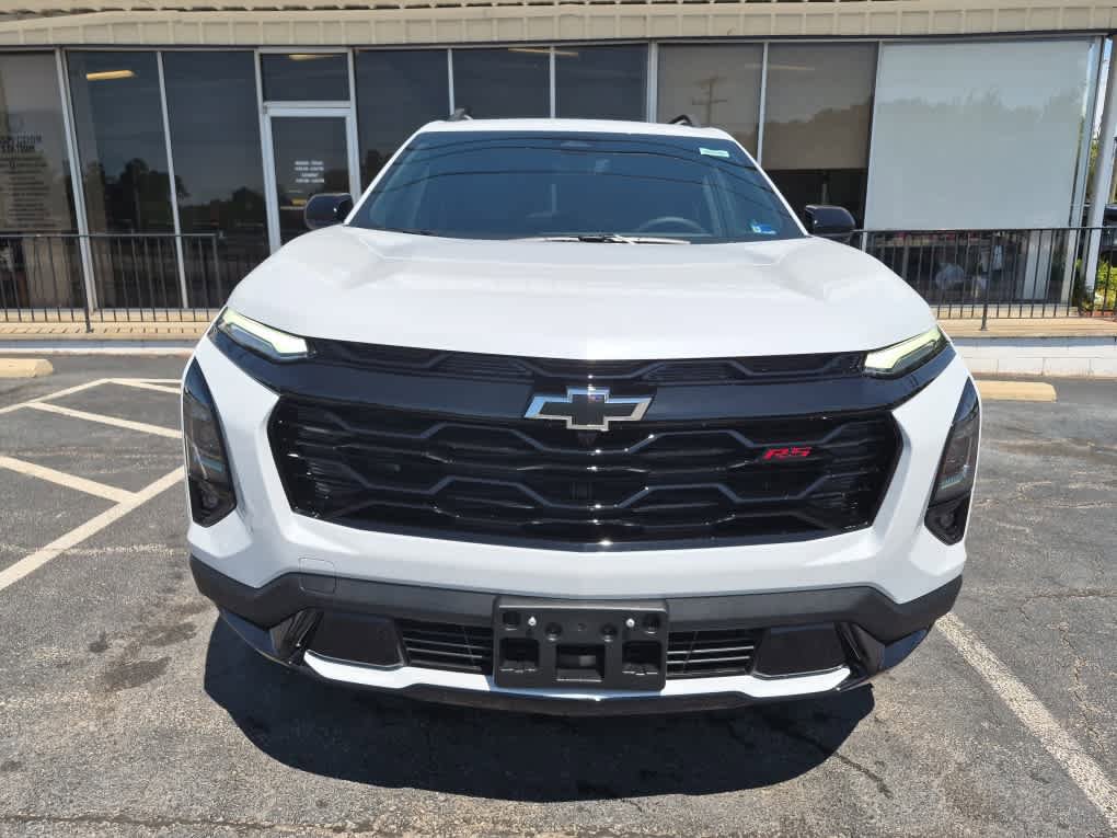 New 2026 Chevrolet Equinox RS w/ Convenience Package III FWD image 2