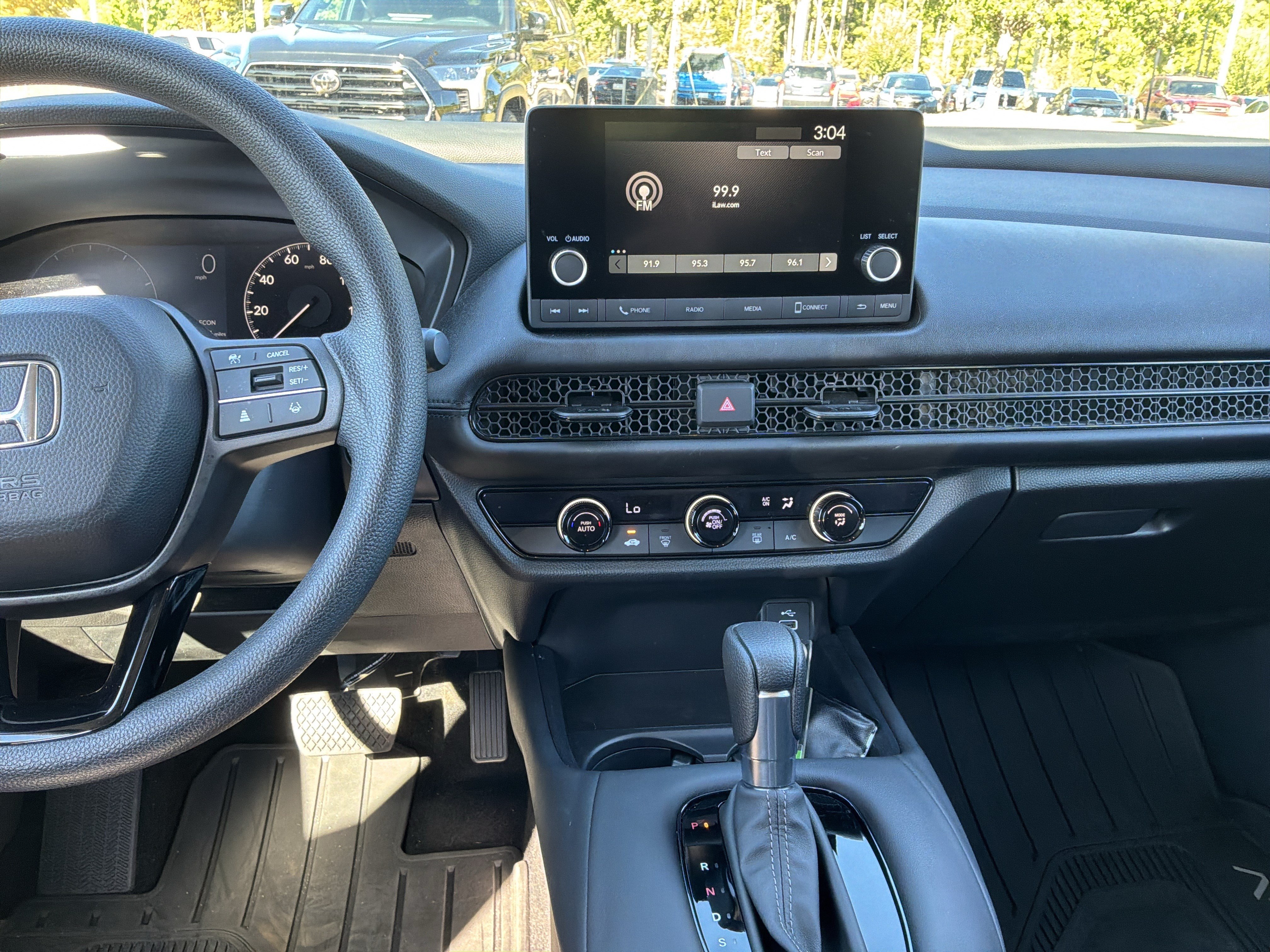 Used 2025 Honda HR-V LX image 28