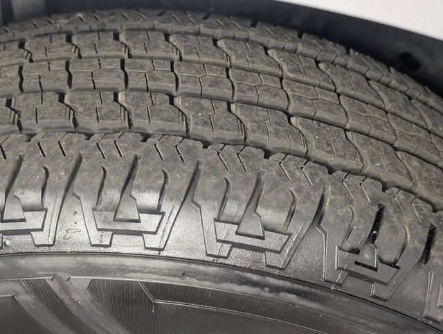 Used 2018 Ford F150 XLT w/ Equipment Group 302A Luxury AWD/4WD image 9