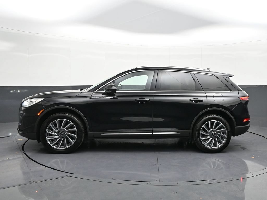 Used 2023 Lincoln Corsair Reserve AWD/4WD image 2