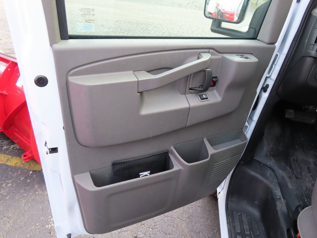New 2026 Chevrolet Express 3500 w/ Power Convenience Package image 17