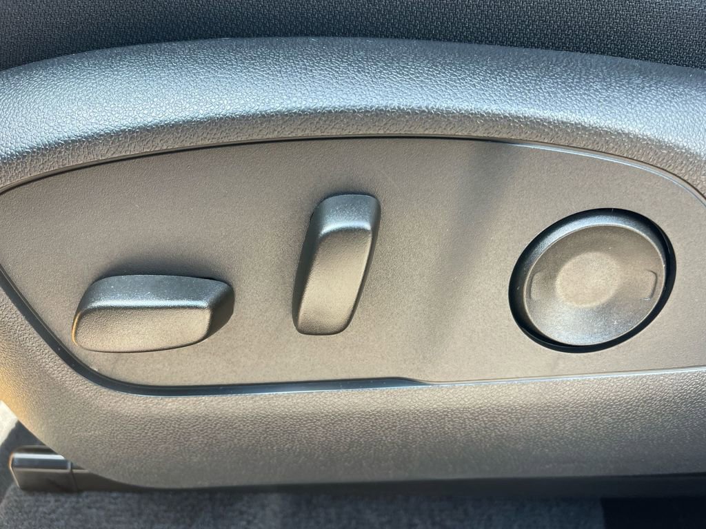 New 2026 GMC Acadia Elevation image 10