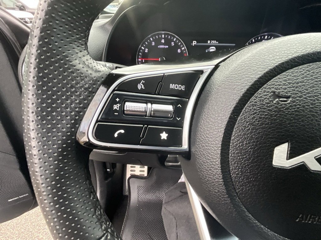 Used 2022 Kia Forte GT-Line w/ GT-Line Premium Package image 13