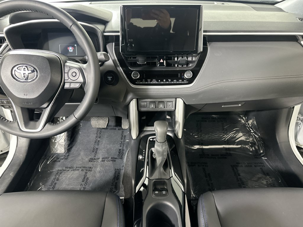 Used 2025 Toyota Corolla Cross AWD Hybrid w/ Convenience Package image 20