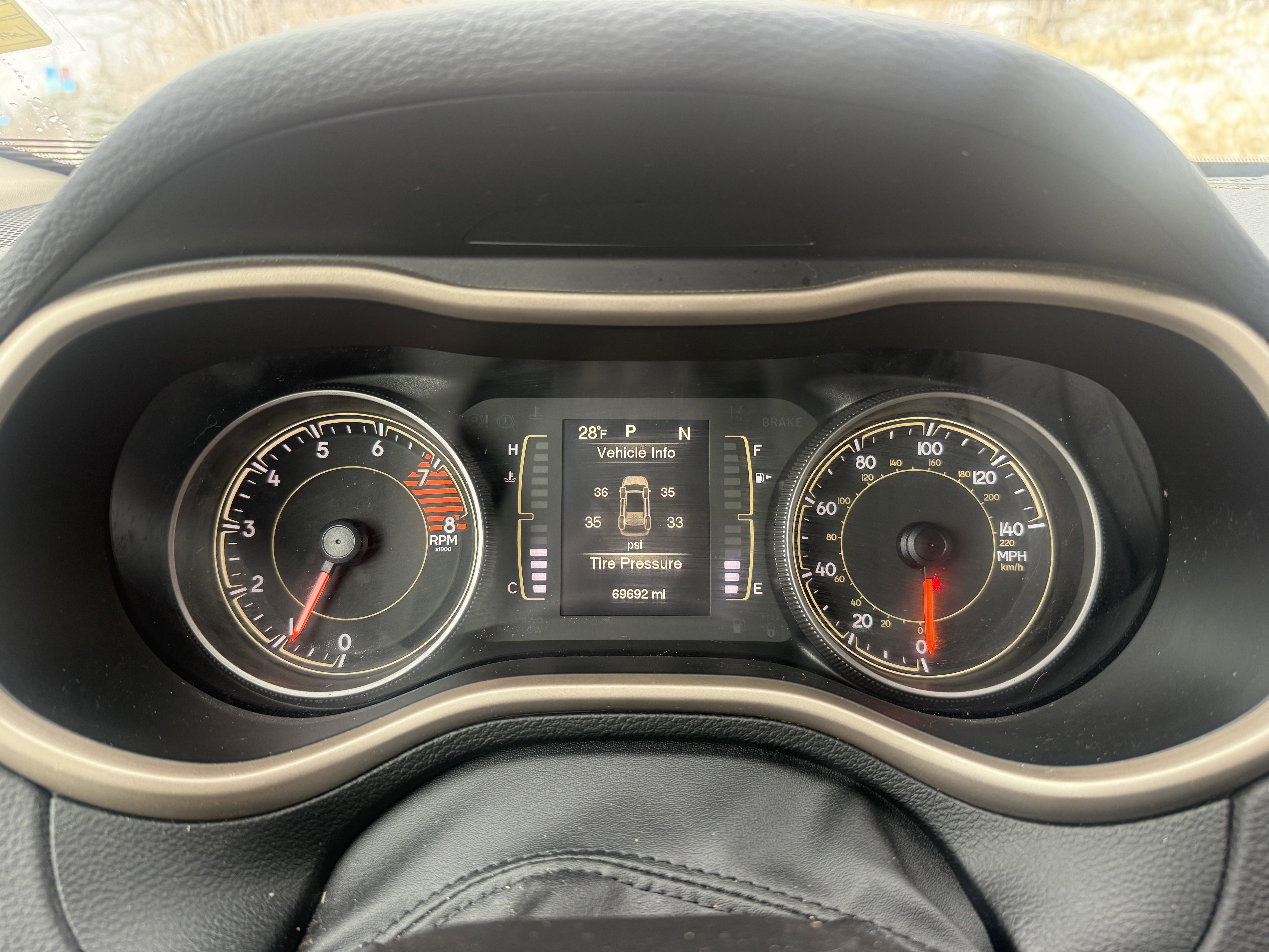 Used 2017 Jeep Cherokee Latitude w/ Cold Weather Group image 20