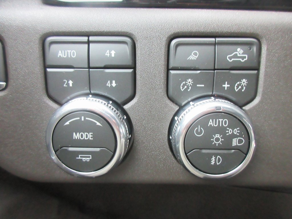 New 2026 GMC Sierra 3500 SLT w/ SLT Premium Package image 18