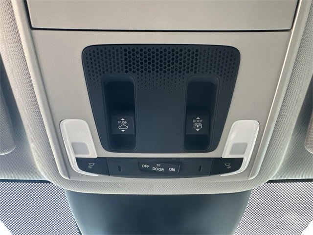 New 2025 Honda Pilot Touring image 34