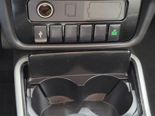 Used 2020 Mitsubishi Outlander ES image 24