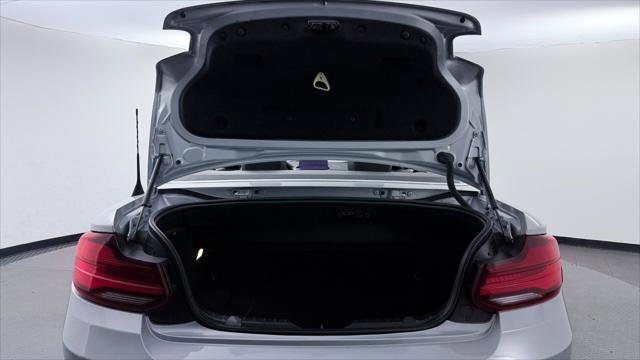 Used 2020 BMW 230i xDrive Convertible AWD/4WD image 17