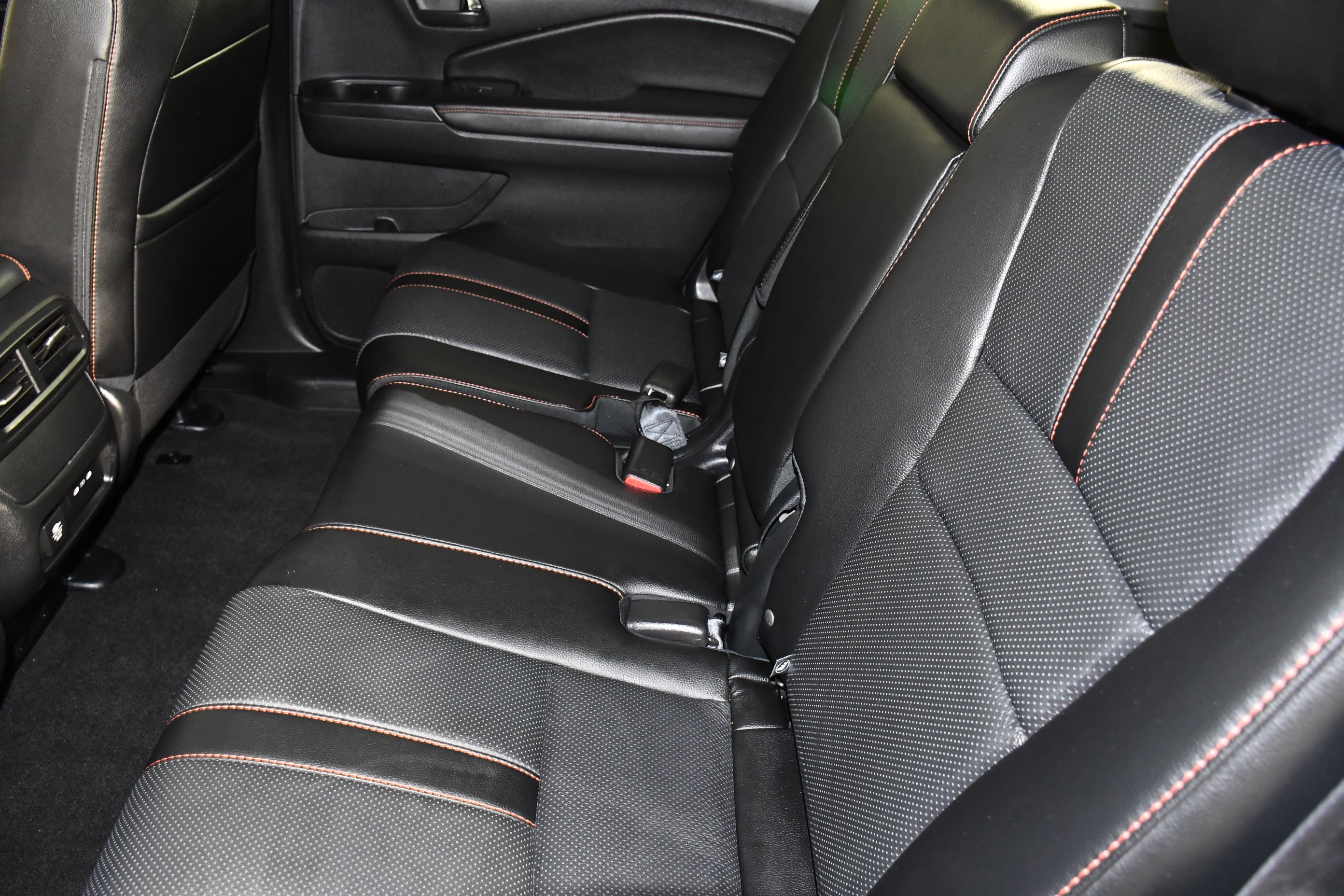 Certified 2025 Honda Passport TrailSport image 49