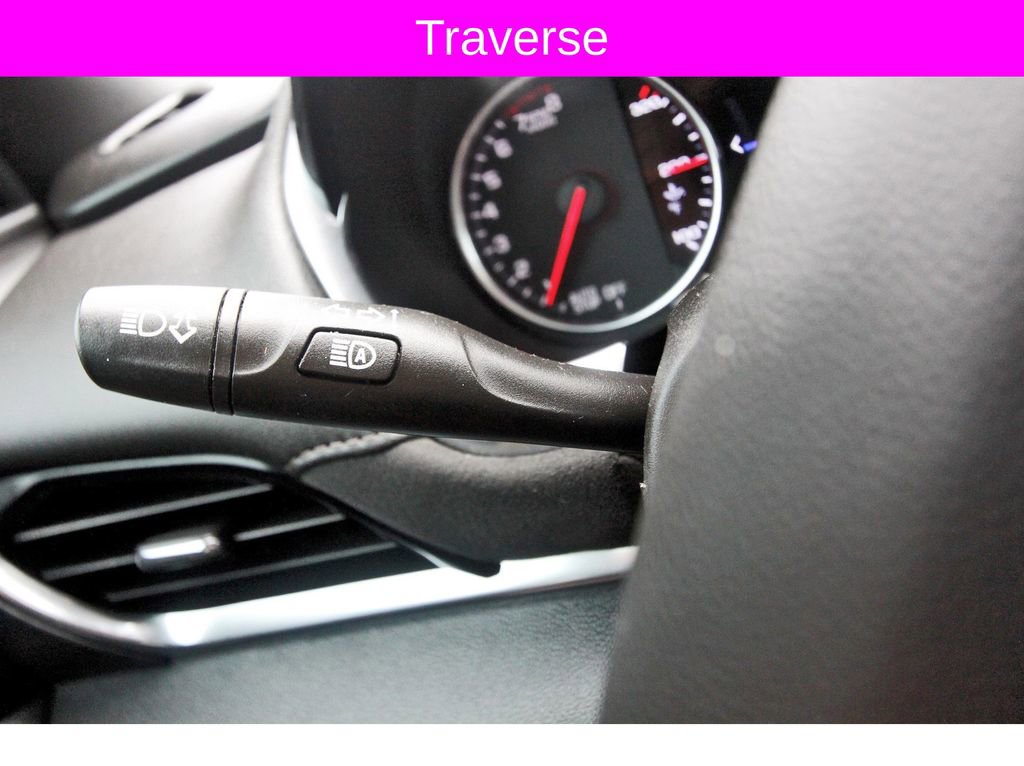 Used 2022 Chevrolet Traverse High Country image 18