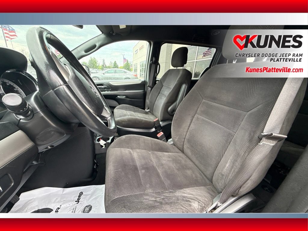 Used 2015 Dodge Grand Caravan SE w/ Quick Order Package 29E SE FWD image 12
