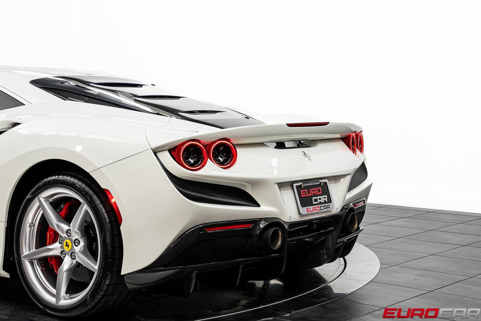 Used 2021 Ferrari F8 Tributo image 20