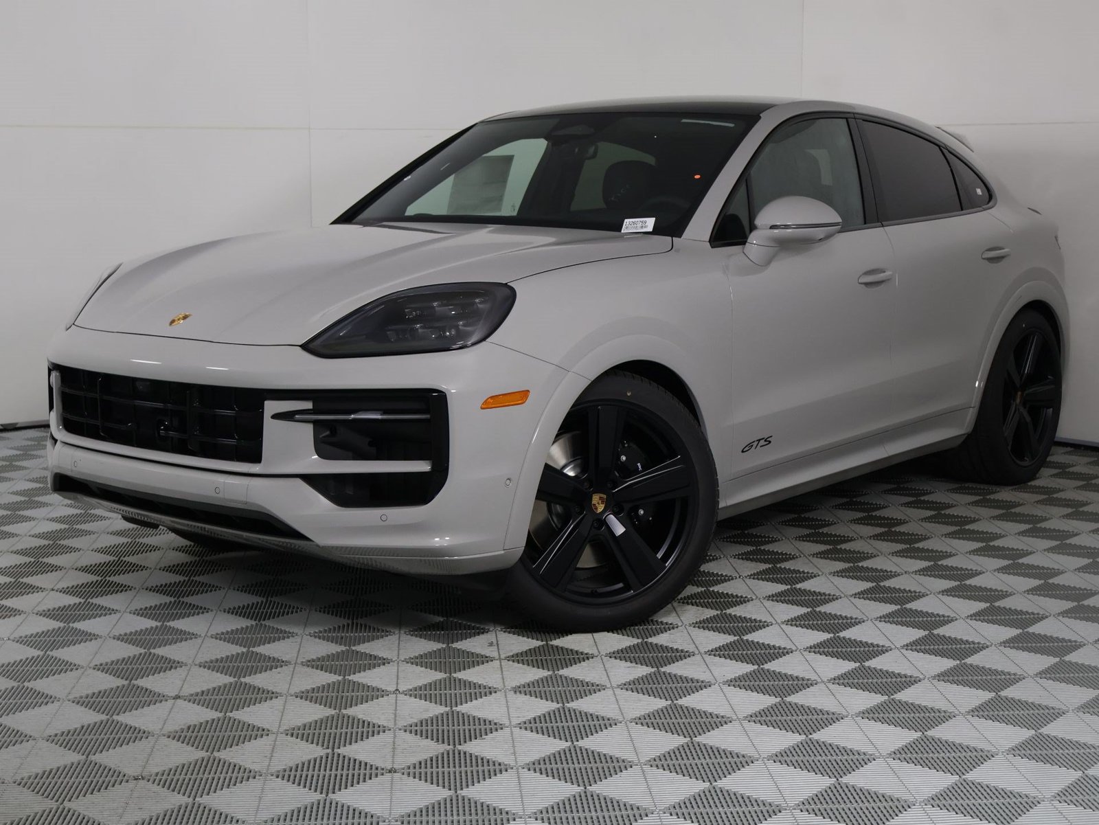 New 2026 Porsche Cayenne GTS AWD/4WD image 1