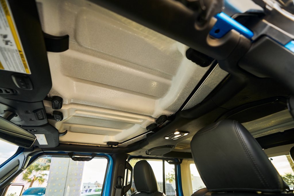 Used 2022 Jeep Wrangler Unlimited Sahara image 31