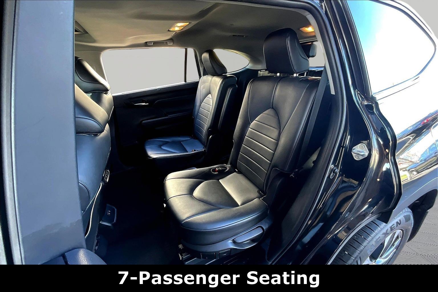 Used 2021 Toyota Highlander XLE image 22