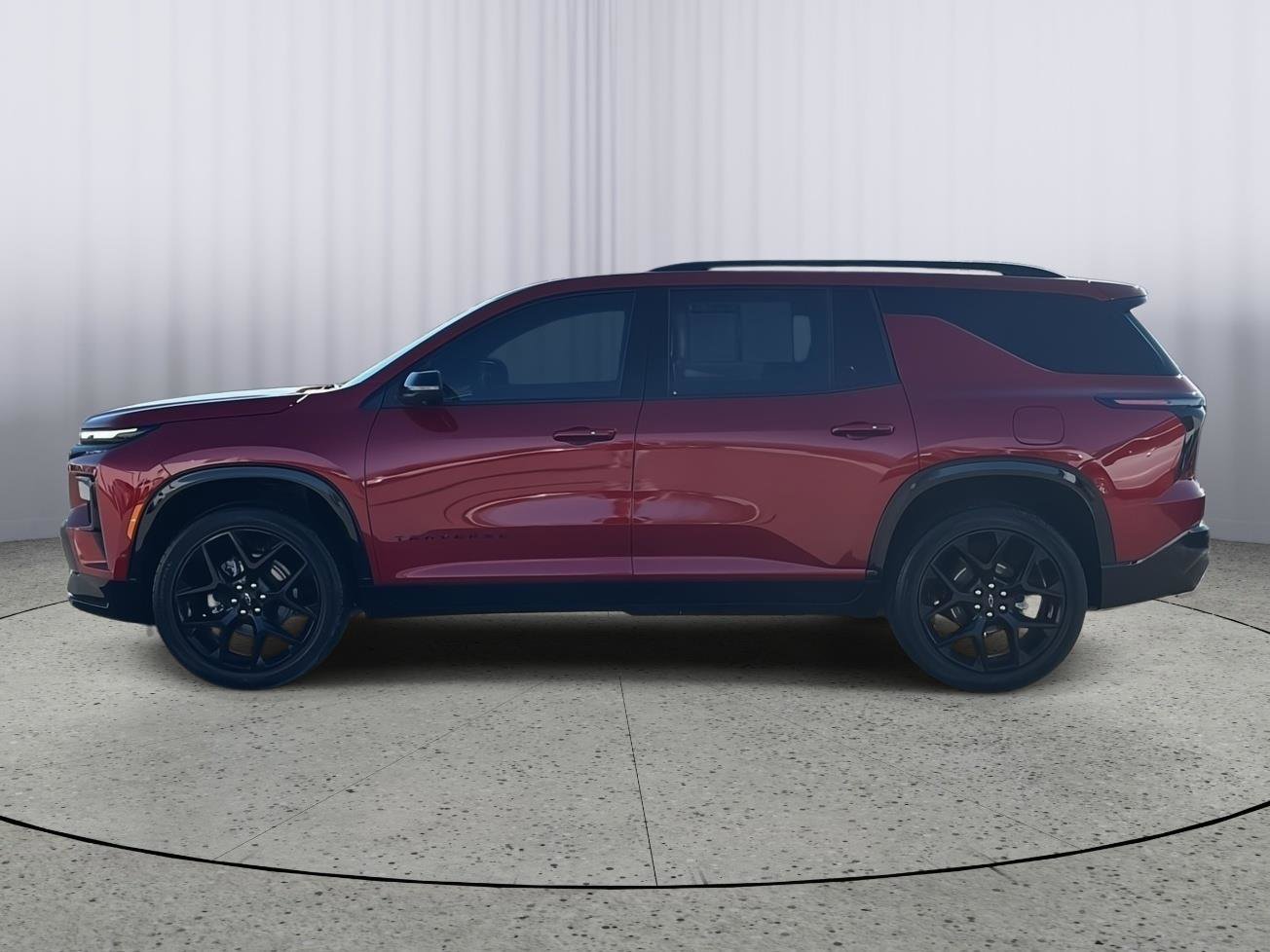 Used 2025 Chevrolet Traverse RS w/ LPO, Floor Liner Package image 2