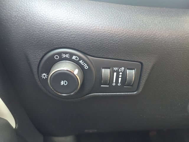 Certified 2022 Jeep Compass Limited AWD/4WD image 12