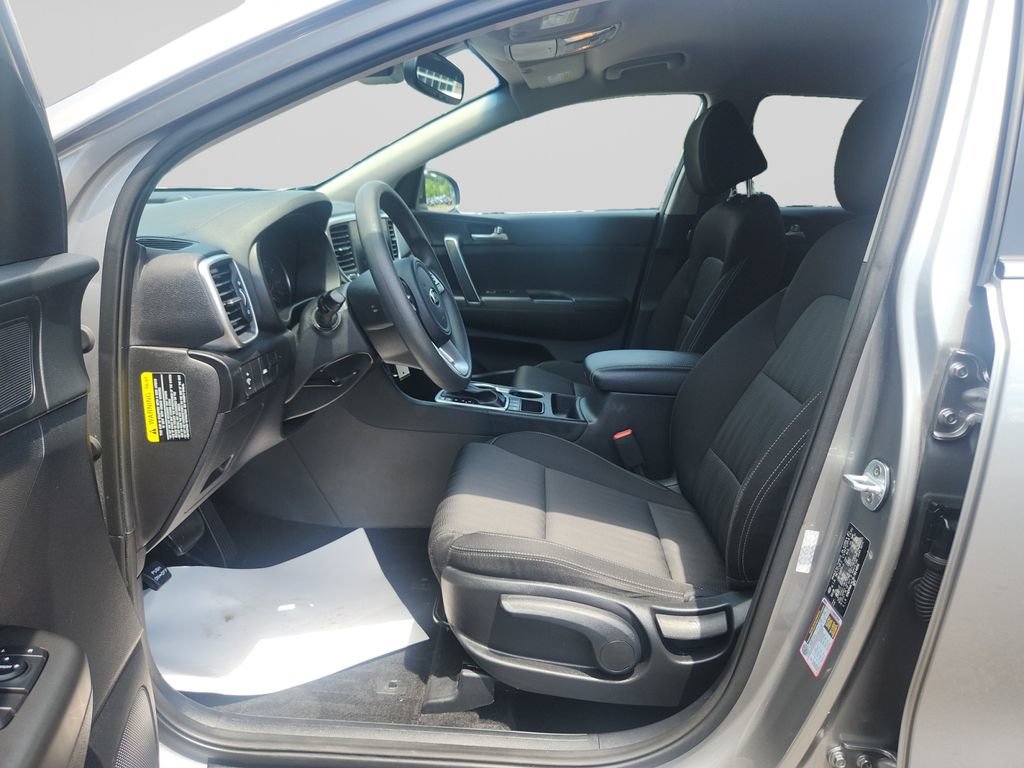 Used 2020 Kia Sportage LX AWD/4WD image 10