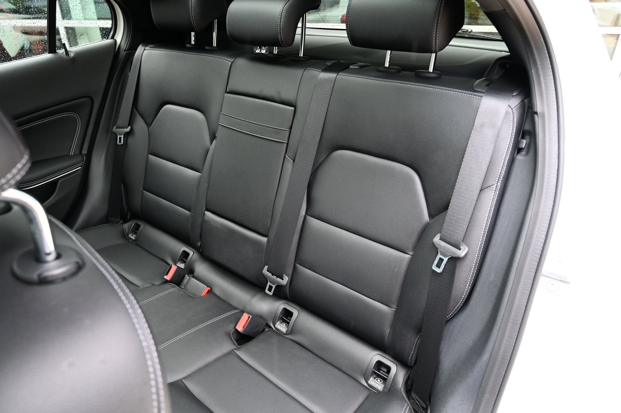 Used 2019 Mercedes-Benz GLA 250 4MATIC image 38