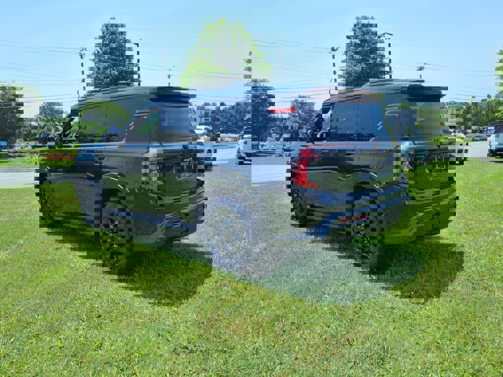 New 2025 Nissan Armada PRO-4X image 3